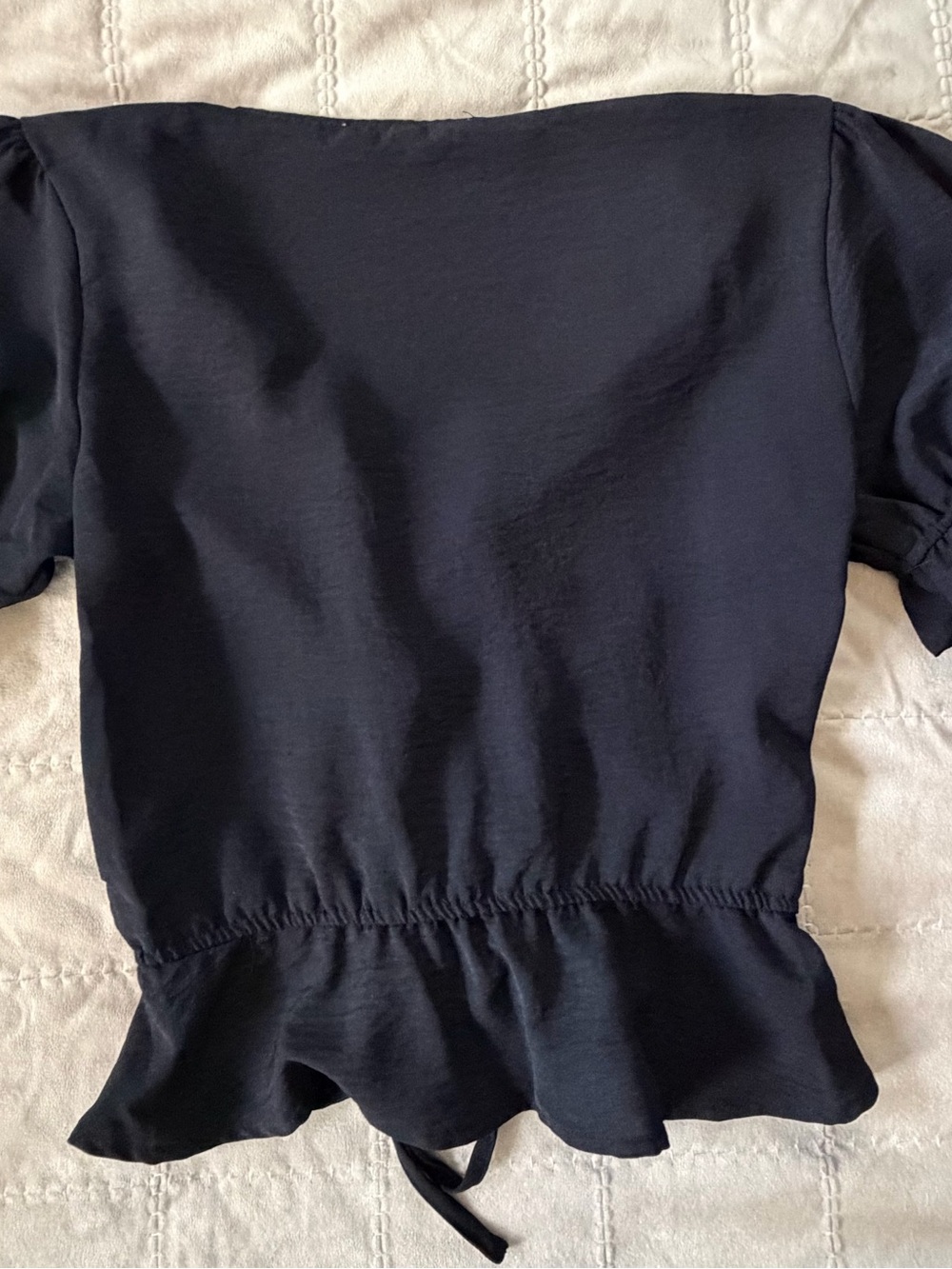 Love Tree Black Ruched V-Neck Drawstring Top - Picture 2 of 7